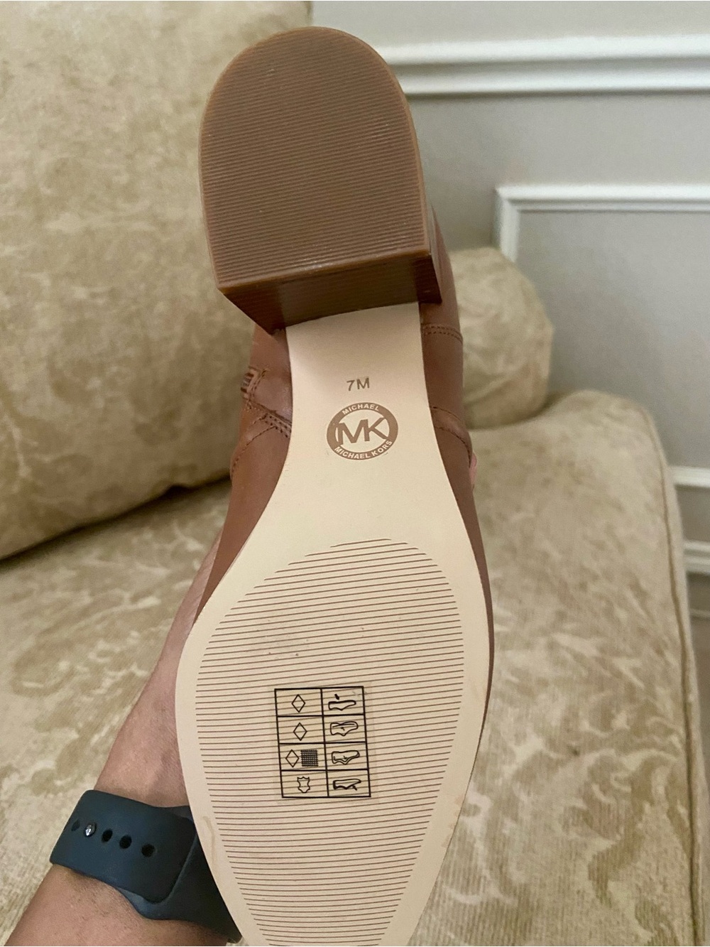 Brand new, never worn. Size 7 Michael Kors Tall Leather Riding Boots in Chestnut - Picture 2 of 4